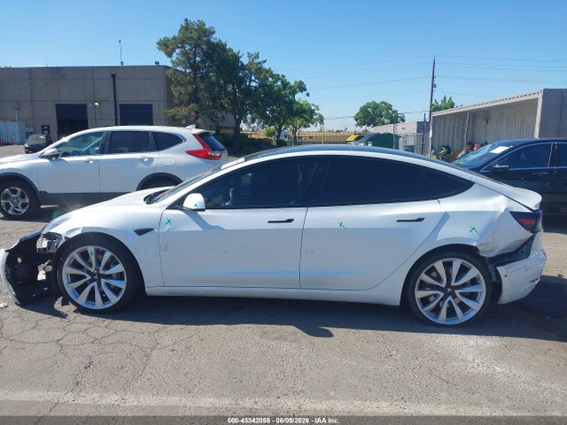 Aukcja sprzedaży 2022 Tesla Model 3 Rear-wheel Drive, vin: 5YJ3E1EA3NF241453, numer aukcji: 45342058