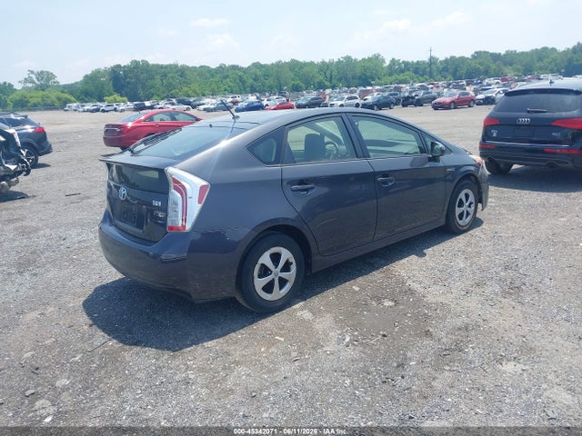 Продажа на аукционе авто 2015 Toyota Prius Two, vin: JTDKN3DU7F0437768, номер лота: 45342071
