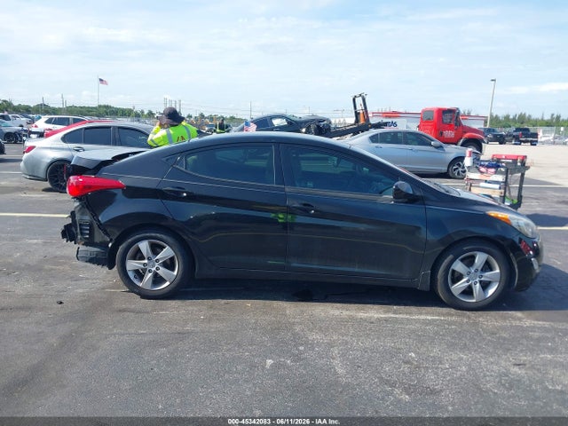 Продажа на аукционе авто 2013 Hyundai Elantra Gls, vin: 5NPDH4AE8DH203853, номер лота: 45342083