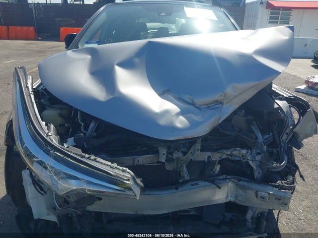 JTNKHMBXXK1039397 Toyota C-HR XLE