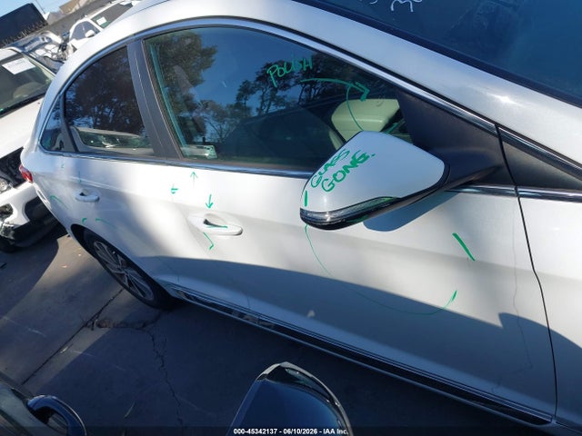 Продажа на аукционе авто 2017 Hyundai Sonata Sport, vin: 5NPE34AF5HH485631, номер лота: 45342137