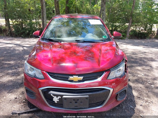 45342169 :رقم المزاد ، 1G1JD5SH1J4127559 vin ، 2018 Chevrolet Sonic Lt Auto مزاد بيع