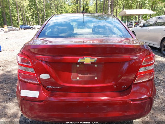 45342169 :رقم المزاد ، 1G1JD5SH1J4127559 vin ، 2018 Chevrolet Sonic Lt Auto مزاد بيع