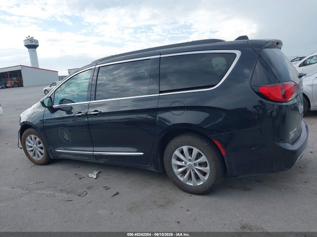 Aukcja sprzedaży 2017 Chrysler Pacifica Touring-l, vin: 2C4RC1BG3HR598732, numer aukcji: 45342204