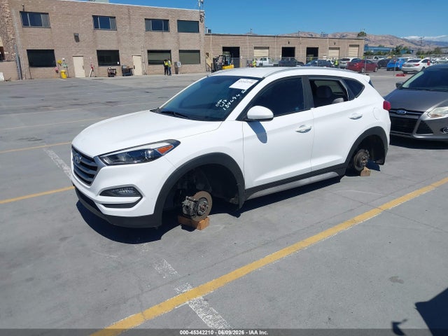 Hyundai TUCSON SEL 2018 KM8J33A44JU695121 Image 2