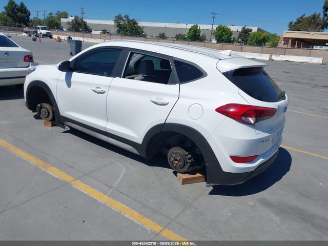 Hyundai TUCSON SEL 2018 KM8J33A44JU695121 Image 3