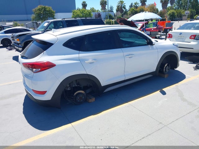 Hyundai TUCSON SEL 2018 KM8J33A44JU695121 Image 4