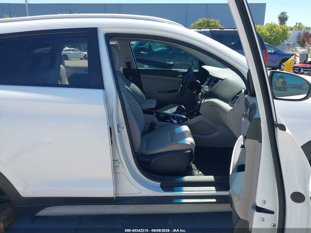 Hyundai TUCSON SEL 2018 KM8J33A44JU695121 Image 5