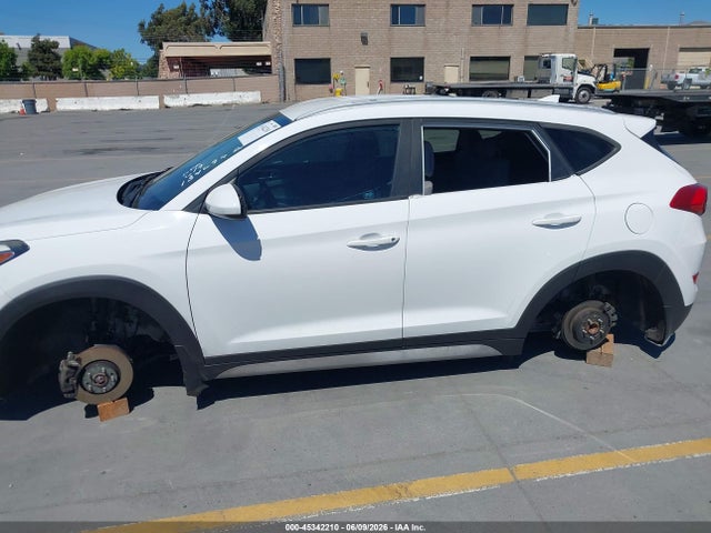 Hyundai TUCSON SEL 2018 KM8J33A44JU695121 Image 6