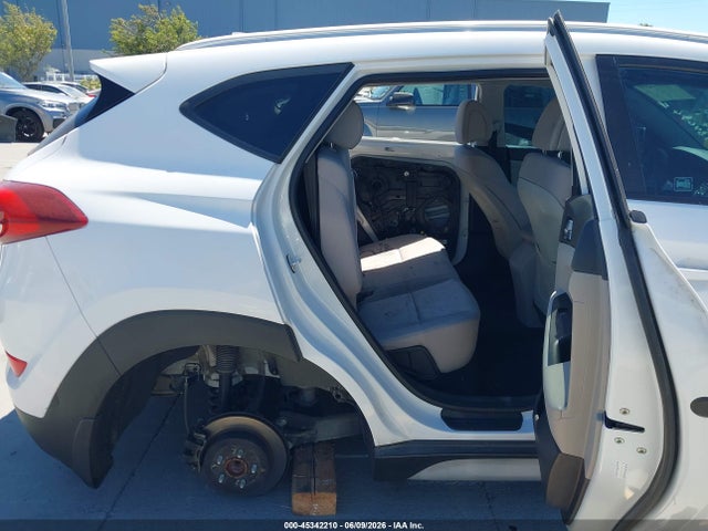 Hyundai TUCSON SEL 2018 KM8J33A44JU695121 Image 8