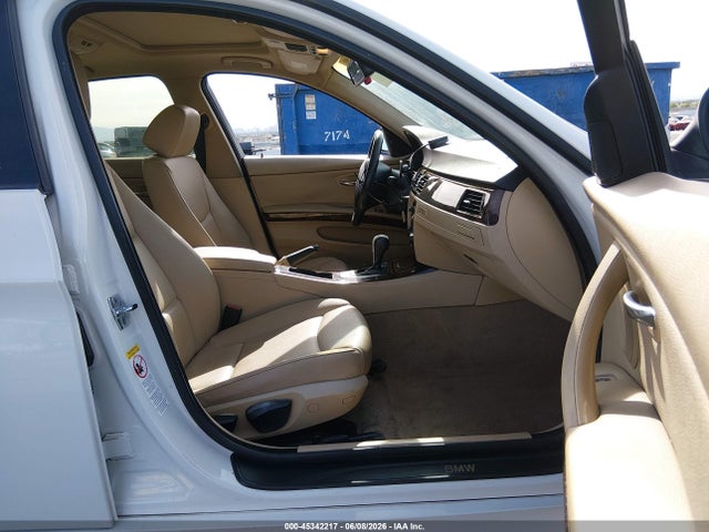 Продаж на аукціоні авто 2006 Bmw 325i, vin: WBAVB13576PT06560, номер лоту: 45342217