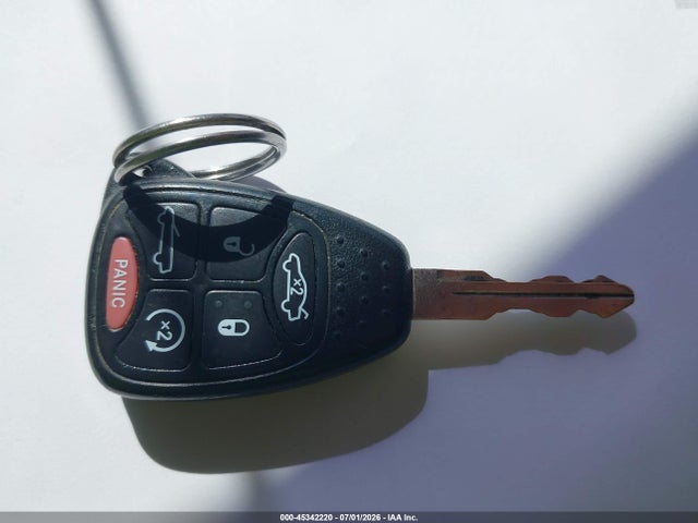 45342220 :رقم المزاد ، 1C3BC7EG9BN546093 vin ، 2011 Chrysler 200 Limited مزاد بيع
