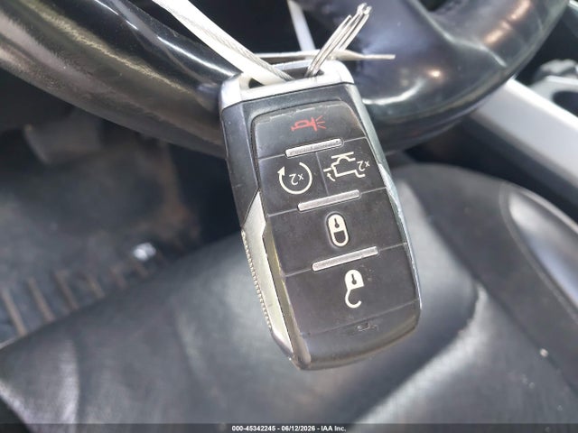 45342245 :رقم المزاد ، 1C6SRFJT6LN207257 vin ، 2020 Ram 1500 Laramie  4x4 5'7 Box مزاد بيع
