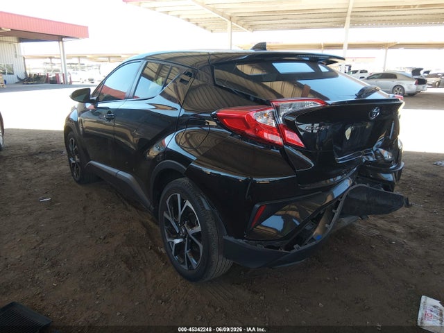 Toyota C-HR XLE 2022 NMTKHMBXXNR143589 Image 3