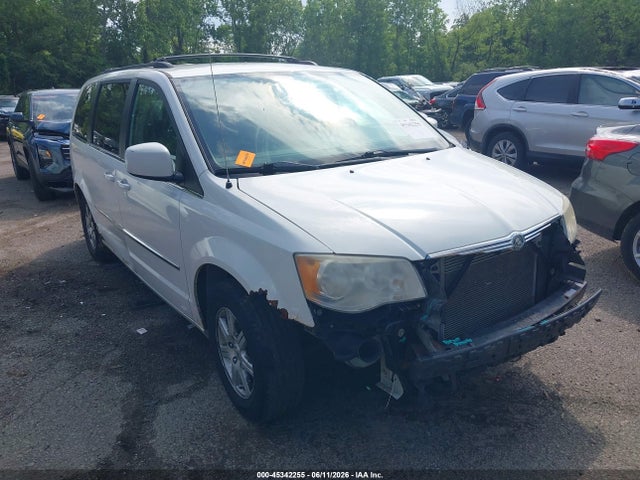 2010 Chrysler Town & Country Touring მანქანა იყიდება აუქციონზე, vin: 2A4RR5D12AR432071, აუქციონის ნომერი: 45342255