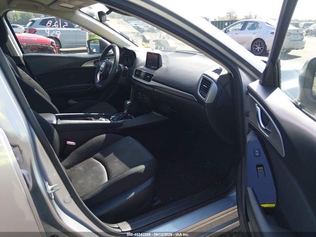 Aukcja sprzedaży 2018 Mazda Mazda3 Sport, vin: 3MZBN1U71JM275766, numer aukcji: 45342285