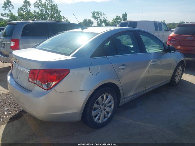 45342289 :رقم المزاد ، 1G1PC5SH7B7257777 vin ، 2011 Chevrolet Cruze Ls مزاد بيع