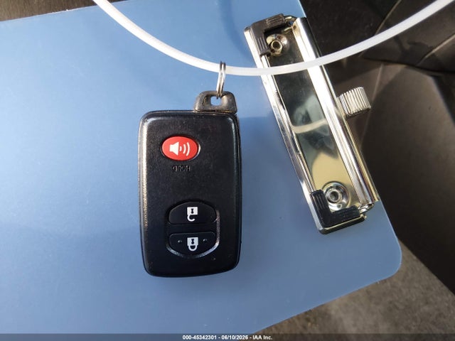Продаж на аукціоні авто 2015 Toyota Prius Two, vin: JTDKN3DU4F0401973, номер лоту: 45342301