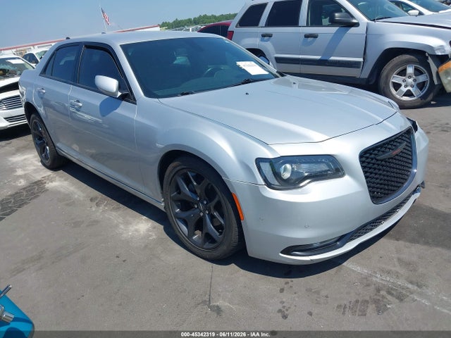 Продаж на аукціоні авто 2021 Chrysler 300 300s, vin: 2C3CCABGXMH629680, номер лоту: 45342319