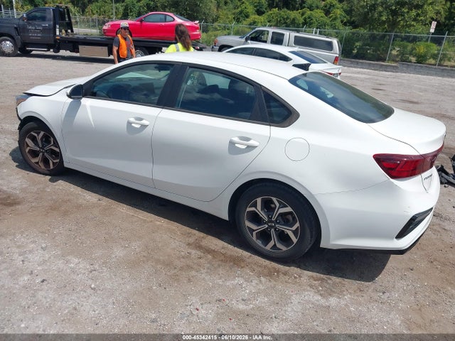 Продажа на аукционе авто 2020 Kia Forte Lxs, vin: 3KPF24AD8LE232662, номер лота: 45342415