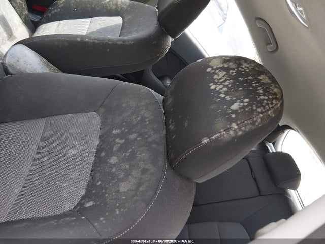 45342439 :رقم المزاد ، KNAFK5A89H5685276 vin ، 2017 Kia Forte Lx مزاد بيع