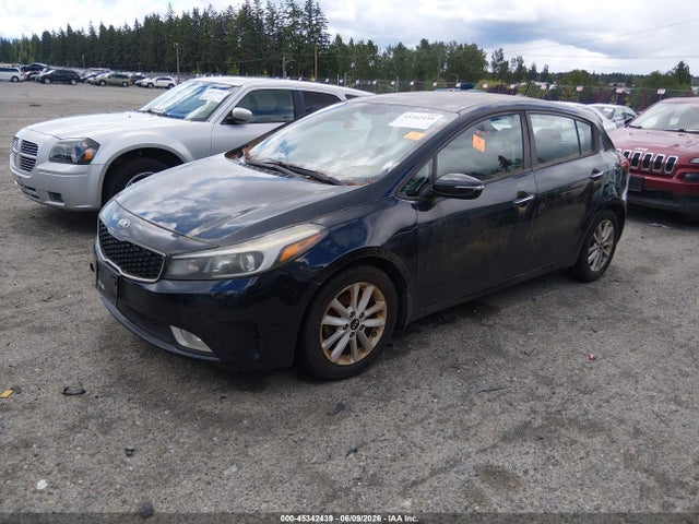 45342439 :رقم المزاد ، KNAFK5A89H5685276 vin ، 2017 Kia Forte Lx مزاد بيع