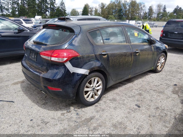 45342439 :رقم المزاد ، KNAFK5A89H5685276 vin ، 2017 Kia Forte Lx مزاد بيع