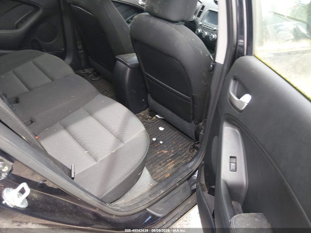 45342439 :رقم المزاد ، KNAFK5A89H5685276 vin ، 2017 Kia Forte Lx مزاد بيع