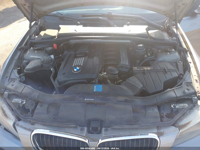 2009 Bmw 328i მანქანა იყიდება აუქციონზე, vin: WBAPH735X9A172869, აუქციონის ნომერი: 45342462
