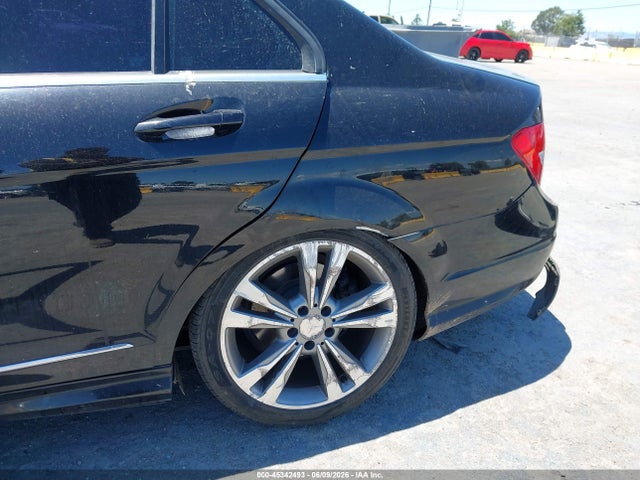 Aukcja sprzedaży 2013 Mercedes-benz C 250 Sport, vin: WDDGF4HB2DR290601, numer aukcji: 45342493