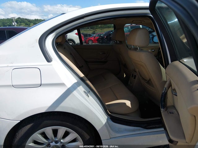 Aukcja sprzedaży 2009 Bmw 328i, vin: WBAPH77589NL82888, numer aukcji: 45342501