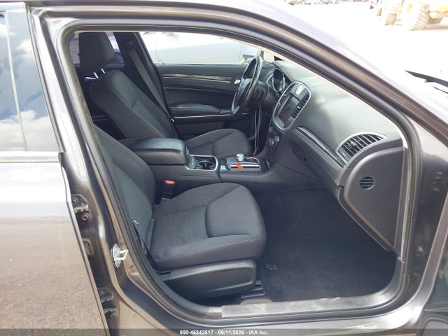 45342517 :رقم المزاد ، 2C3CCAAG8KH676771 vin ، 2019 Chrysler 300 Touring مزاد بيع