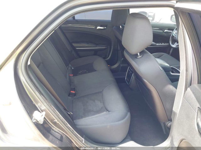45342517 :رقم المزاد ، 2C3CCAAG8KH676771 vin ، 2019 Chrysler 300 Touring مزاد بيع