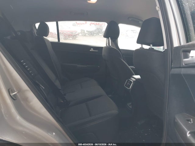 KNDPMCAC2K7541316 KIA Sportage Lx
