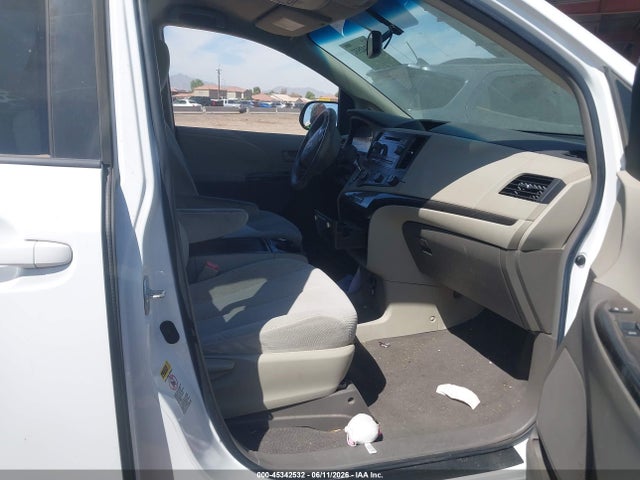Aukcja sprzedaży 2011 Toyota Sienna Le V6, vin: 5TDKK3DC7BS052105, numer aukcji: 45342532