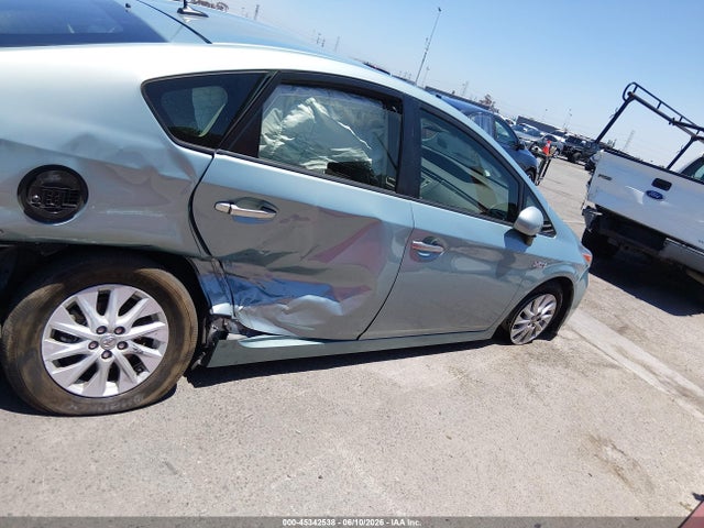 Toyota Prius Plug-in Advanced 2014 JTDKN3DP6E3055562 Image 12