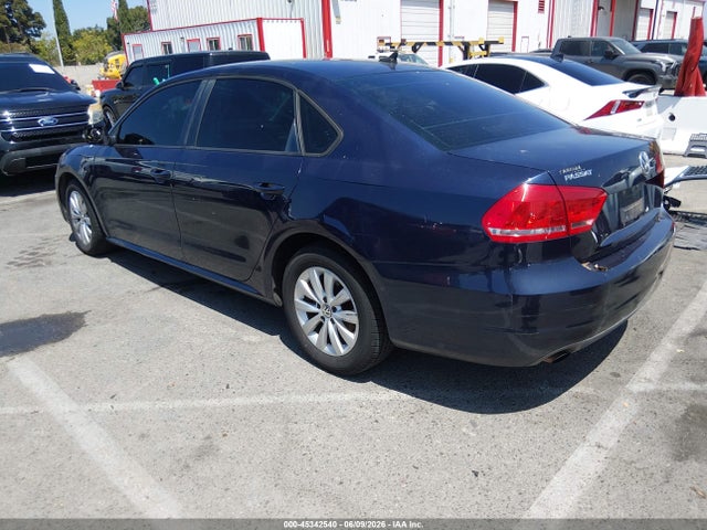 1VWAT7A35EC031891 Volkswagen Passat 1.8t Wolfsburg Edition