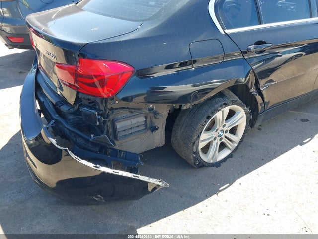 2018 Bmw 330i Xdrive მანქანა იყიდება აუქციონზე, vin: WBA8D9G56JNU68670, აუქციონის ნომერი: 45342613