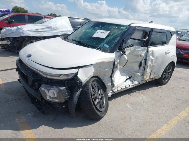 KIA SOUL EX 2020 KNDJ33AU4L7718208 Image 2