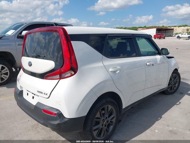 KIA SOUL EX 2020 KNDJ33AU4L7718208 Image 4