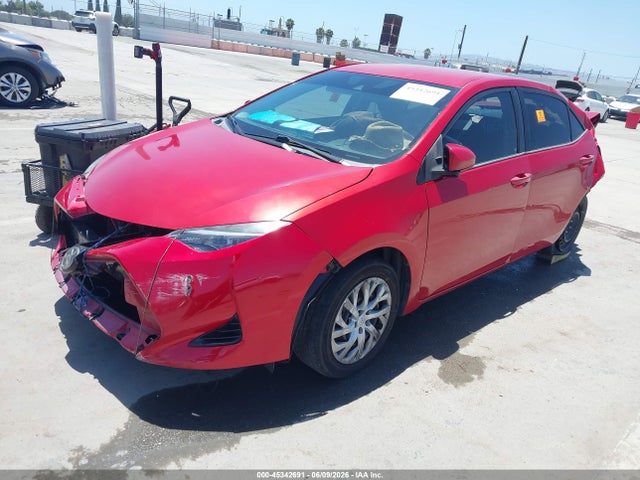Toyota COROLLA LE 2017 5YFBURHE9HP707584 Image 2