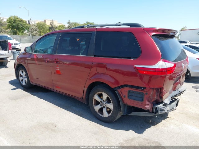 Toyota Sienna Le 8 Passenger 2017 5TDKZ3DC5HS874910 Image 3