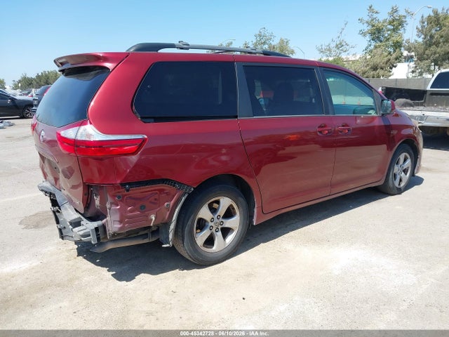 Toyota Sienna Le 8 Passenger 2017 5TDKZ3DC5HS874910 Image 4
