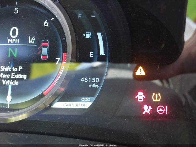 Lexus IS 350 2018 JTHBZ1D29J5032660 Image 15