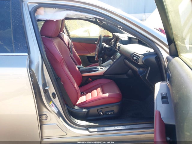 Lexus IS 350 2018 JTHBZ1D29J5032660 Image 5