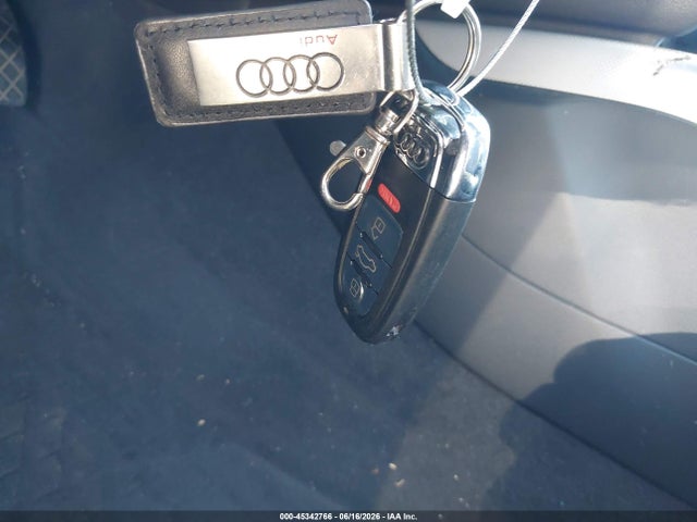 2014 Audi A5 2.0t Premium მანქანა იყიდება აუქციონზე, vin: WAURFAFR7EA004949, აუქციონის ნომერი: 45342766
