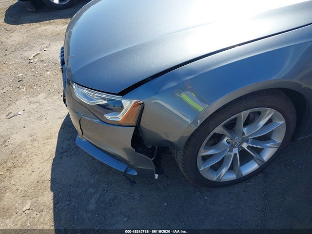 2014 Audi A5 2.0t Premium მანქანა იყიდება აუქციონზე, vin: WAURFAFR7EA004949, აუქციონის ნომერი: 45342766