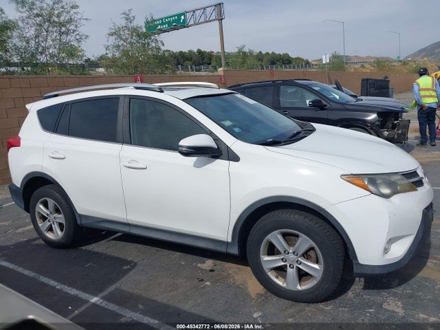 JTMRFREV2ED086085 Toyota Rav4 Xle