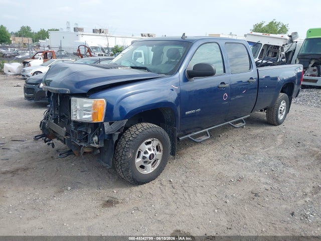 GMC Sierra 2500hd Sle 2014 1GT120CG1EF165115 Image 2