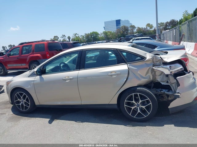 Ford FOCUS SEL 2018 1FADP3H21JL217468 Image 15